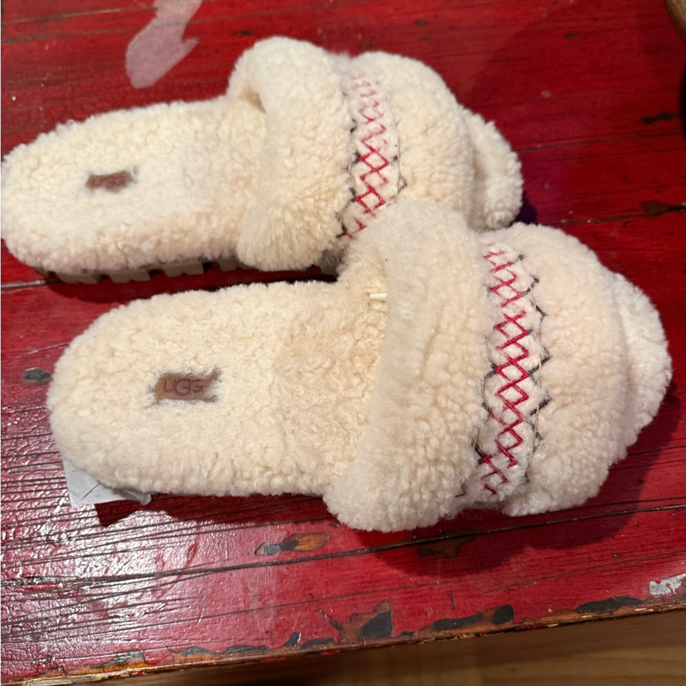 UGG Cream Shearling Slide Slippers with Red Accent Stitching - Picture 2 of 6